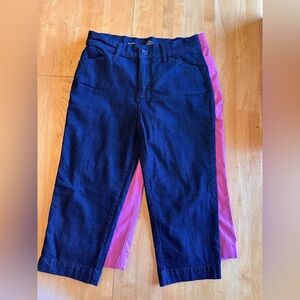 2 pairs of St. John’s Bay Women’s Capri’s